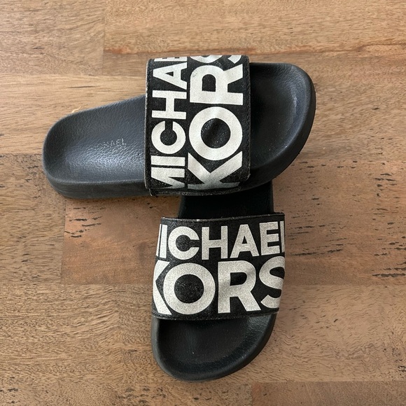 Michael Kors Kids Black Slides size 13C - Picture 2 of 7